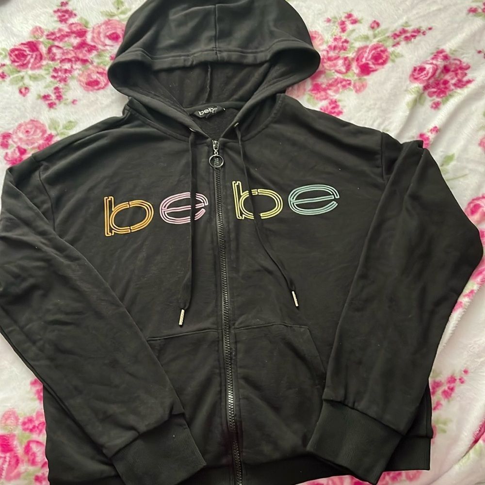 Bebe
Size L
Black